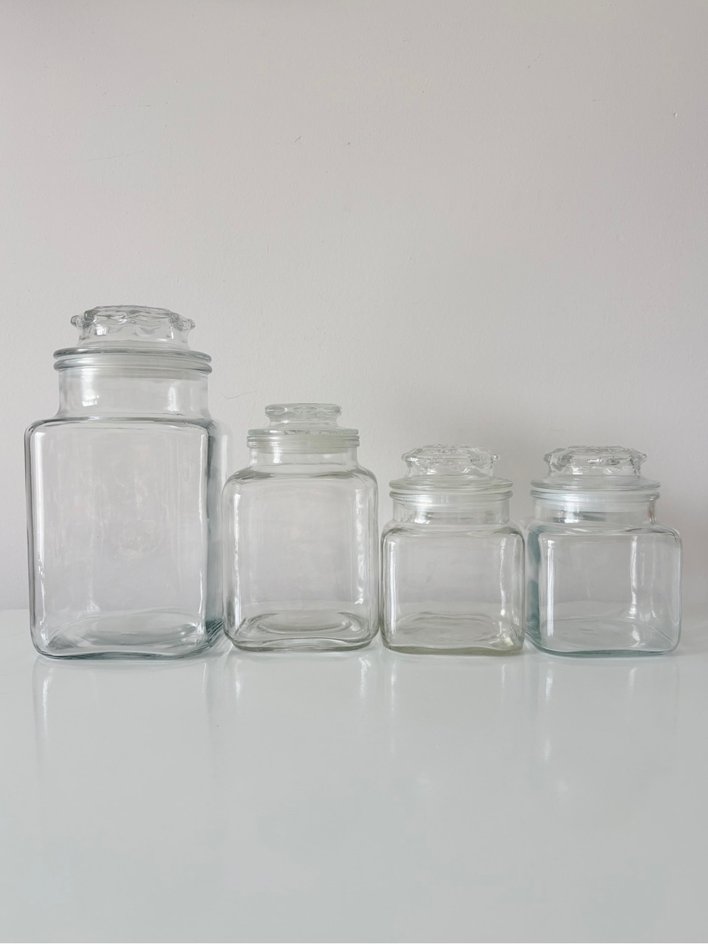 4 Vintage Anchor Hocking Canister Apothecary Jars with Lids Square Starburst - Picture 2 of 14